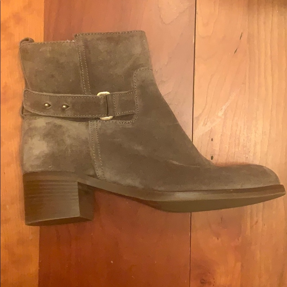 Women’s, sz 8.5, Sherpa lined leather boots